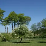 Charmante Normannische Les Chataigniers 2 By Interhome Vakantiehuis